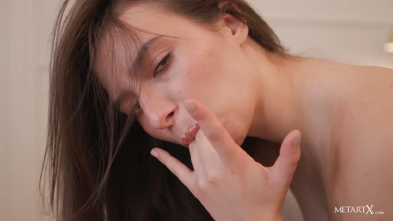 Preview of MetArtX Chloe Moss Gentle Glow 2 XXX